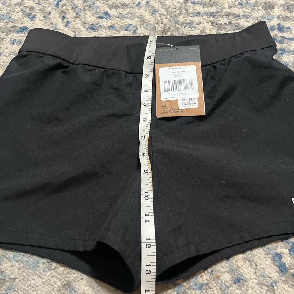 NWT THE NORTH FACE ON MOUNTAIN SHORTS GIRLS Size 14/16 - Picture 3 of 4